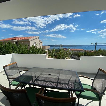 Apartman Mila Appartement Kaštela Buitenkant foto
