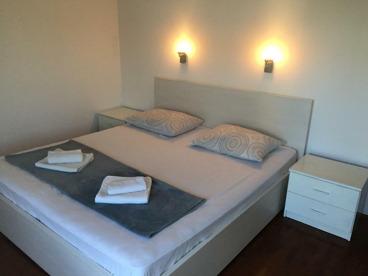 Apartman Mila Appartement Kaštela Buitenkant foto